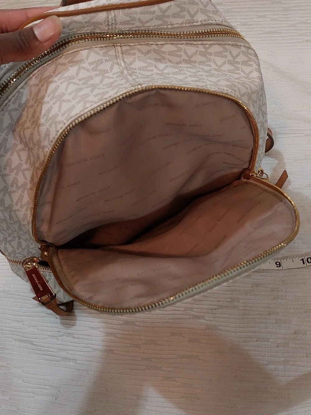 Michael Kors Jet Set Signature Vanilla Logo Backpack